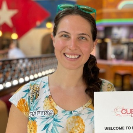 Taylor Davis, an Outbound SOS Seller